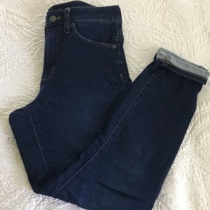 Universal thread dark stretch skinny jeans